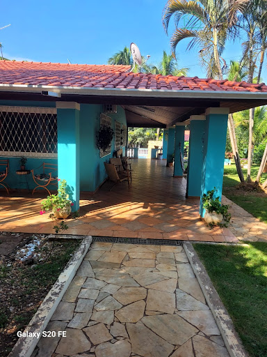 Belíssima chácara no bairro Nova Aurora - São Pedro: 400m² área construída, 2.500 m2 de terreno, com 4 dormitórios, sendo 2 suítes, completa com lazer, por R$800.000,00 - venda 