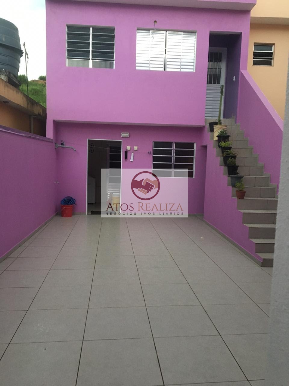 Casa à venda com 3 quartos, 2 banheiros, 1 vaga e 100m² no Jardim Varginha, São Paulo — foto principal