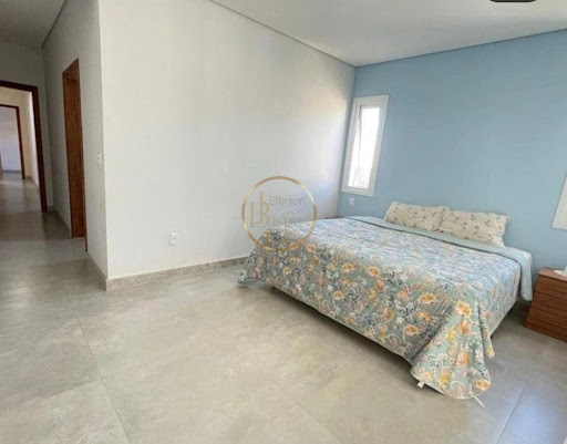 Casa à Venda em Porto Seguro: 4 Dormitórios na Orla Norte