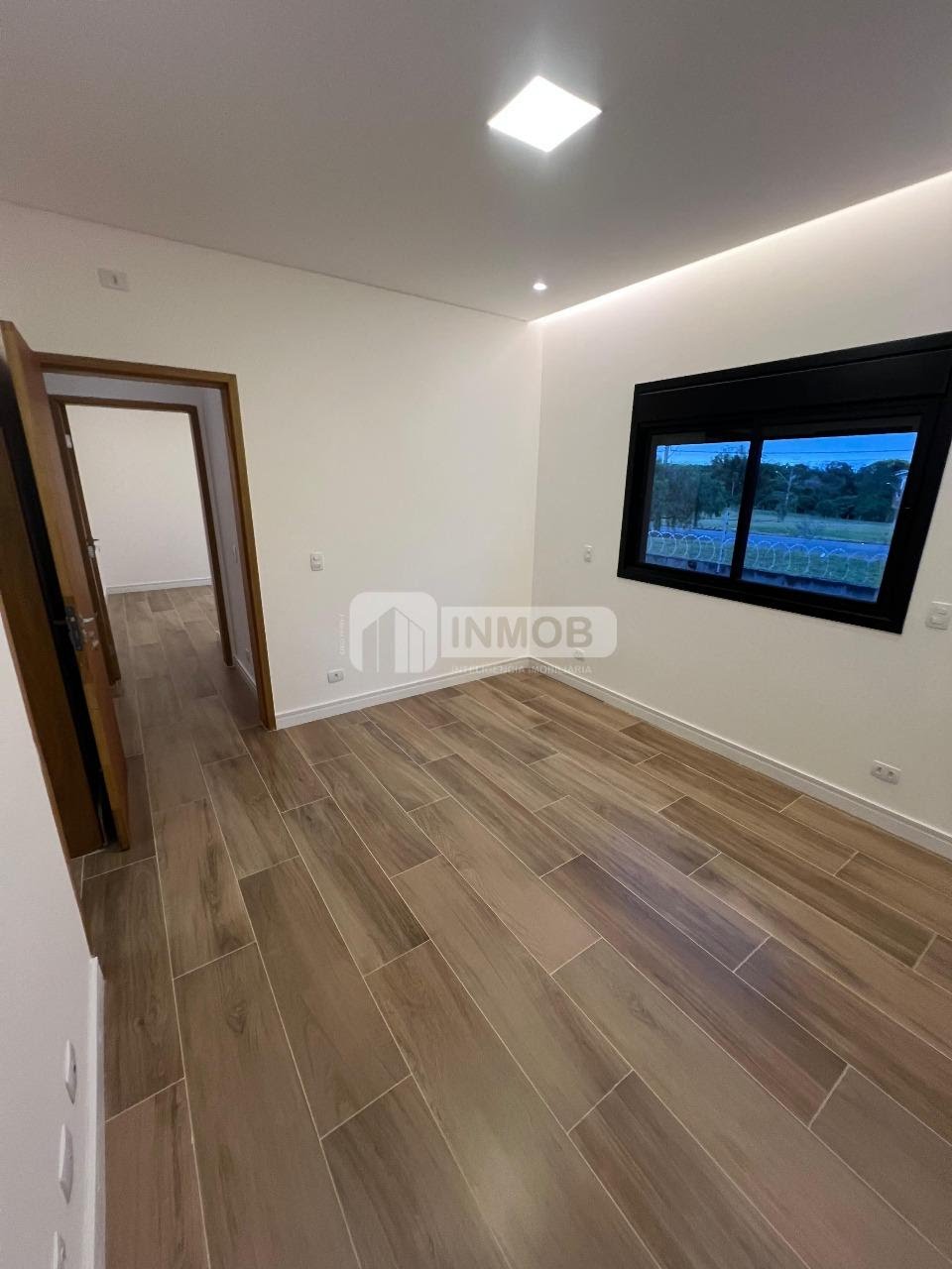 Casa à venda com 4 quartos, 4 suítes, 4 vagas e 250m² no Caminho Novo, Tremembé (SP) — foto 23 de 28