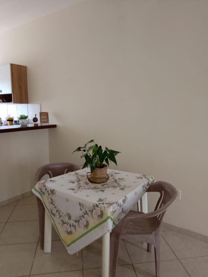 Casa à venda com 3 quartos, 2 suítes, 3 vagas e 210m² no Extensão Serramar, Rio das Ostras (RJ) — foto 7 de 8