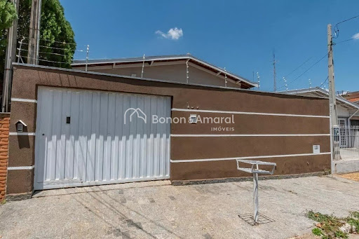 Casa, 3 quartos, 230 m² - Foto 1