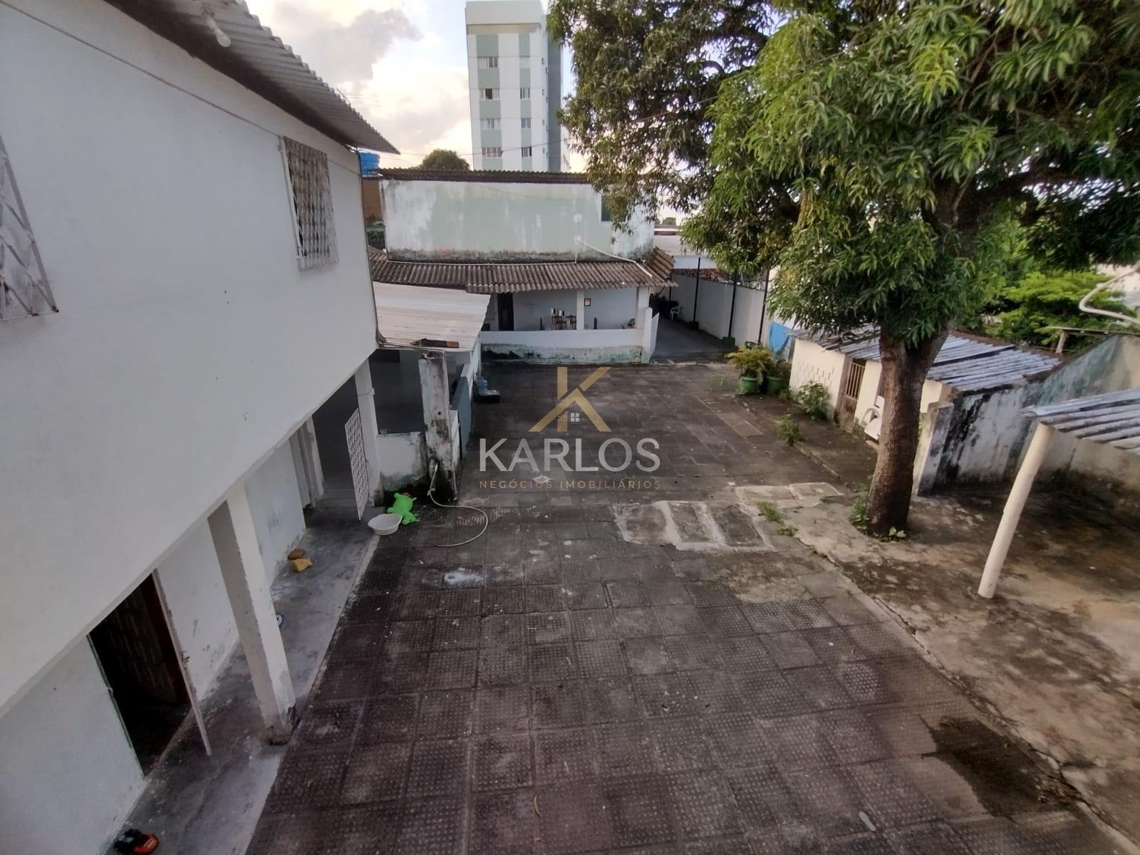 Casa à venda com 10 quartos, 3 suítes, 16 vagas e 600m² no Campo Grande, Recife (PE) — foto 13 de 29