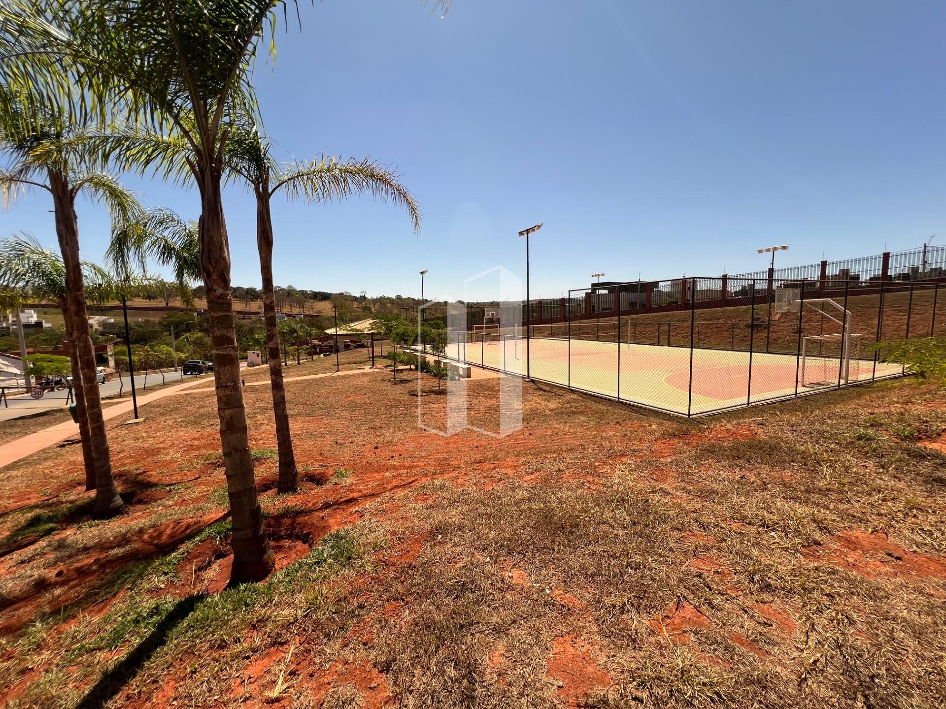 Casa à venda com 4 quartos, 3 suítes, 2 vagas e 246m² no Jardins Capri, Senador Canedo (GO) — foto 28 de 30