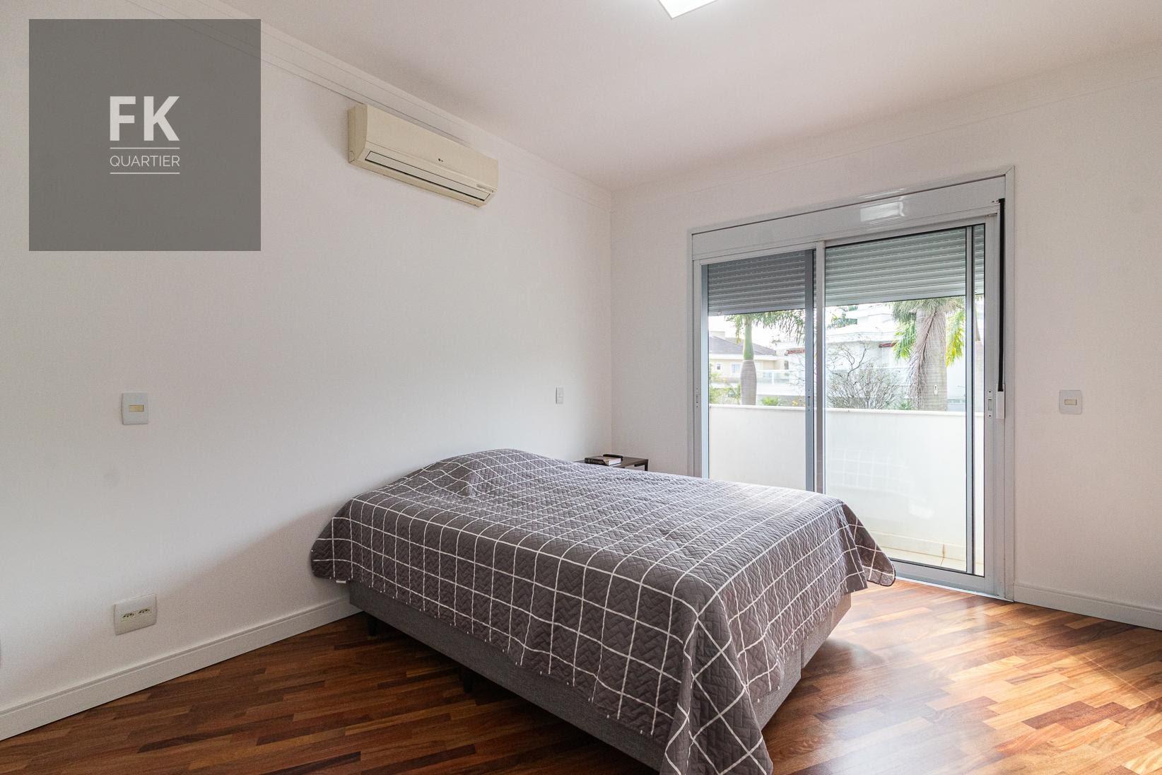 Casa à venda com 4 quartos, 4 suítes, 4 vagas e 435m² no Alphaville, Santana de Parnaíba (SP) — foto 25 de 30