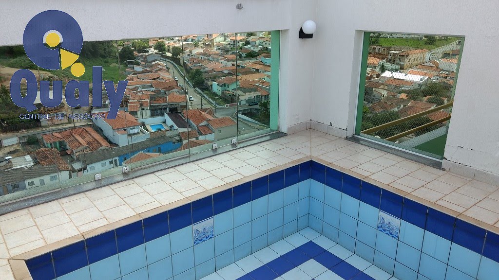 piscina com vista panorâmica
