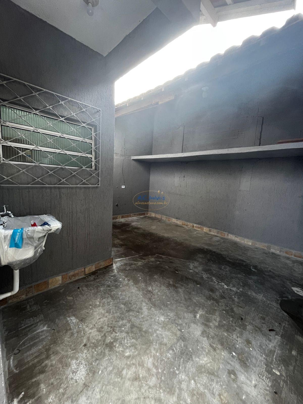 Casa à venda com 2 quartos, 1 suíte, 2 vagas e 72m² no Jardim Melvi, Praia Grande (SP) — foto 2 de 25
