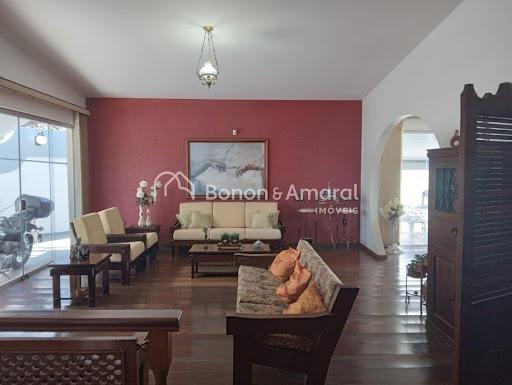 Casa, 4 quartos, 260 m² - Foto 1