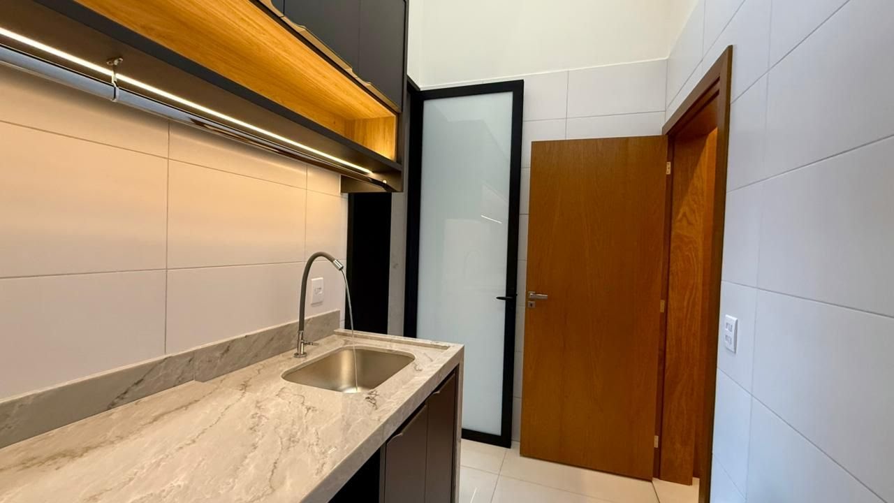 Casa à venda com 4 quartos, 4 suítes, 4 vagas e 263m² no Loteamento Terras de Siena, Ribeirão Preto (SP) — foto 12 de 30