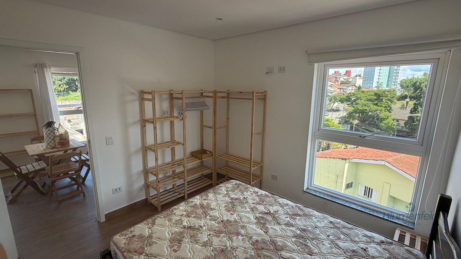 Apartamento para alugar com 1 quarto, 2 banheiros, 1 vaga e 35m² no Jardim Angelo, Arujá (SP) — foto 3 de 6