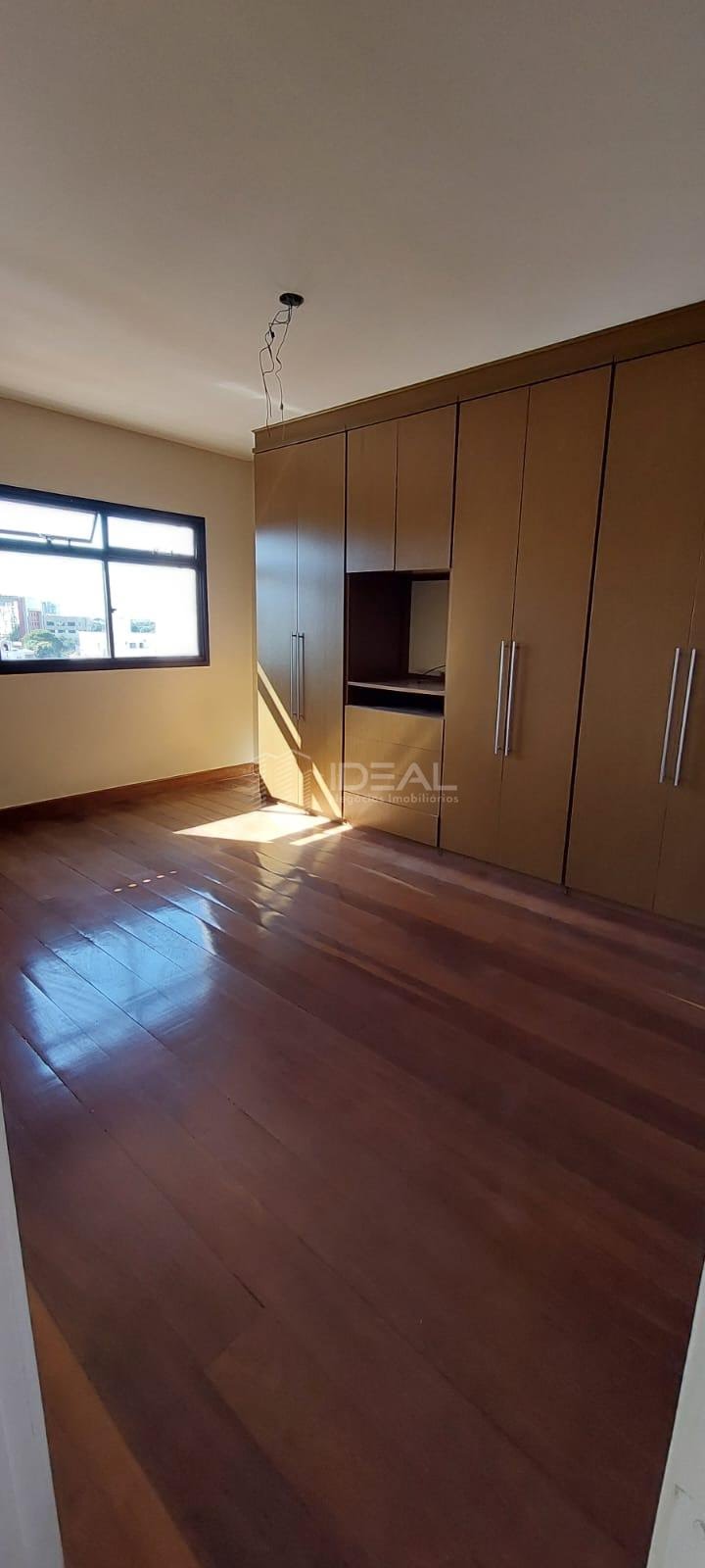 Apartamento à venda com 4 quartos, 1 suíte, 2 vagas e 272m² no Parque Conselheiro Tomaz Coelho, Campos dos Goytacazes (RJ) — foto 8 de 12