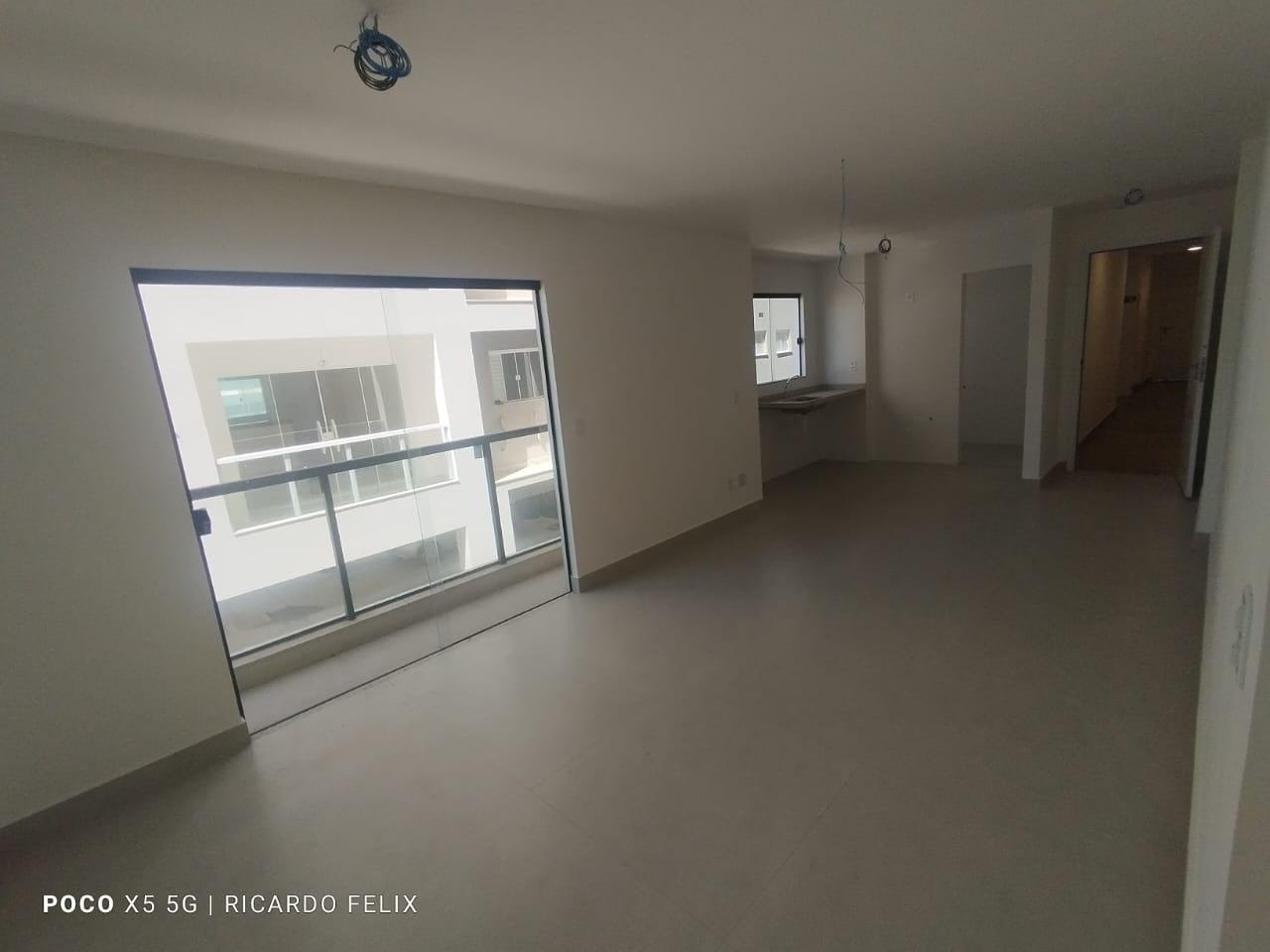 Casa à venda com 3 quartos, 1 suíte, 1 vaga e 97m² no Costazul, Rio das Ostras (RJ) — foto 2 de 8
