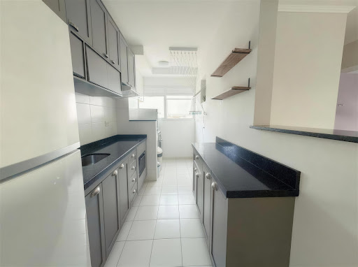 Cozinha com armários