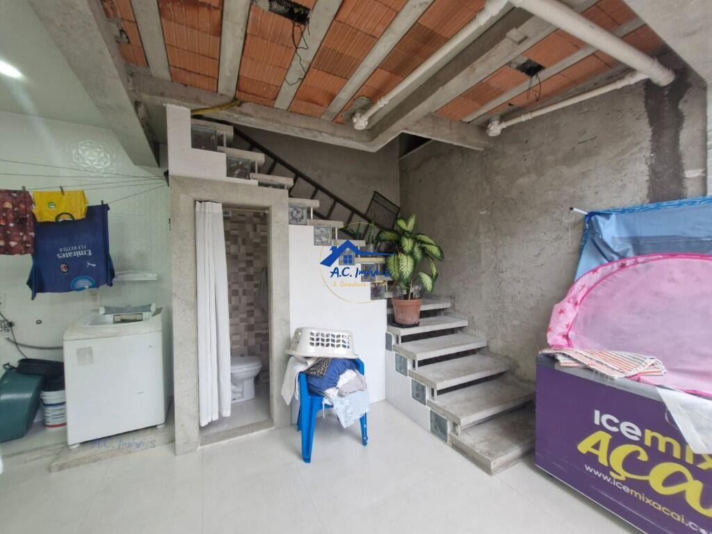 Casa à venda com 3 quartos, 1 suíte, 2 vagas e 177m² no Maracanã, Praia Grande (SP) — foto 4 de 26