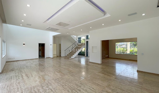 Sala da casa a venda no condomínio Santa Monica Jardins