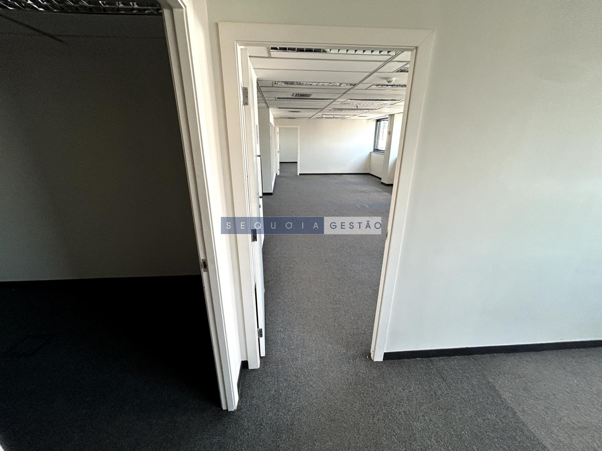 Comercial para alugar com 3 banheiros e 212m² no Centro, Rio de Janeiro (RJ) — foto 11 de 17