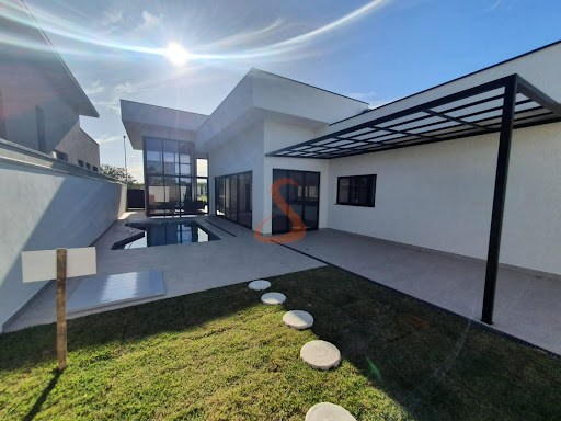 Casa em  Residencial TAMBORÉ  3 Suítes / 252m²  à Venda
