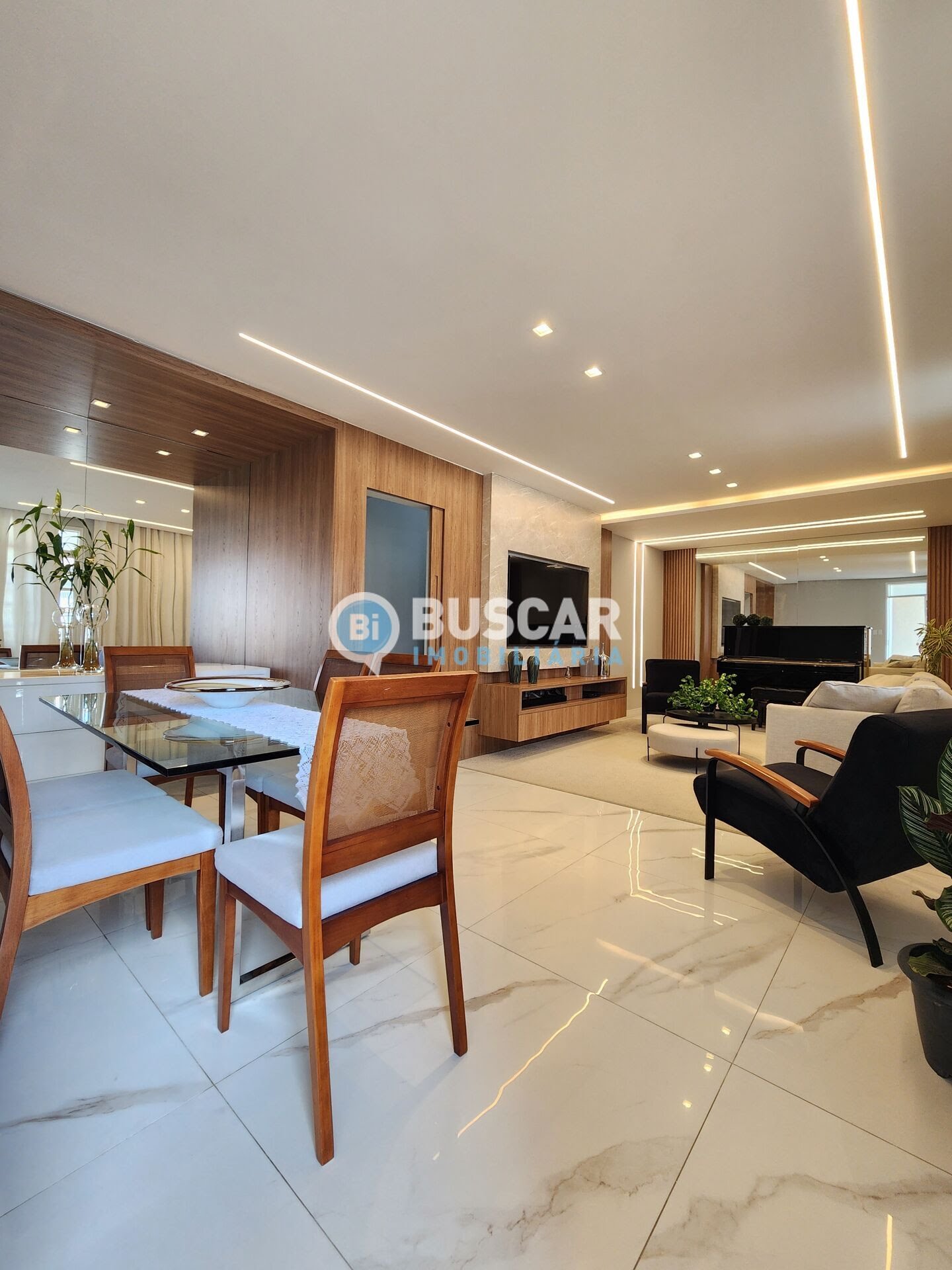 Casa à venda com 3 quartos, 1 suíte, 2 vagas e 180m² no Santa Mônica, Feira de Santana (BA) — foto 2 de 23