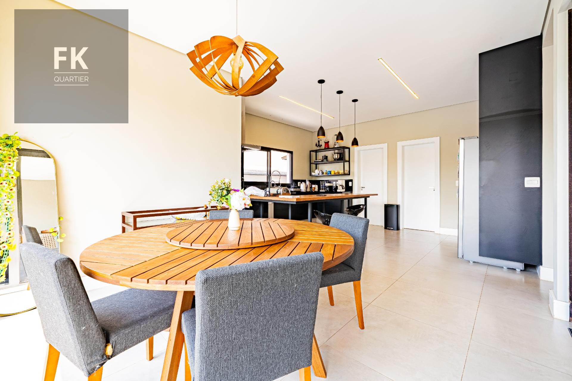 Casa à venda com 4 quartos, 4 suítes, 4 vagas e 375m² no Alphaville, Santana de Parnaíba (SP) — foto 14 de 30