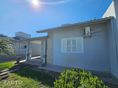 Casa em Zona Oeste  -  Balneário Arroio do Silva