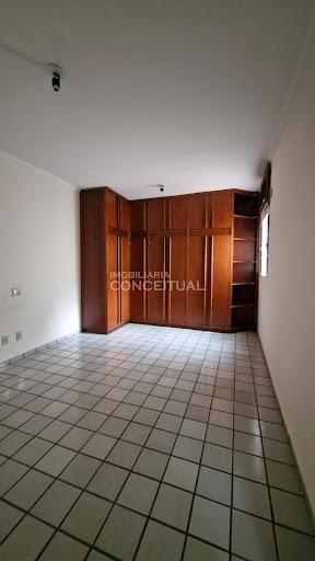 Quarto 1 - Armário e Ar Condicionado