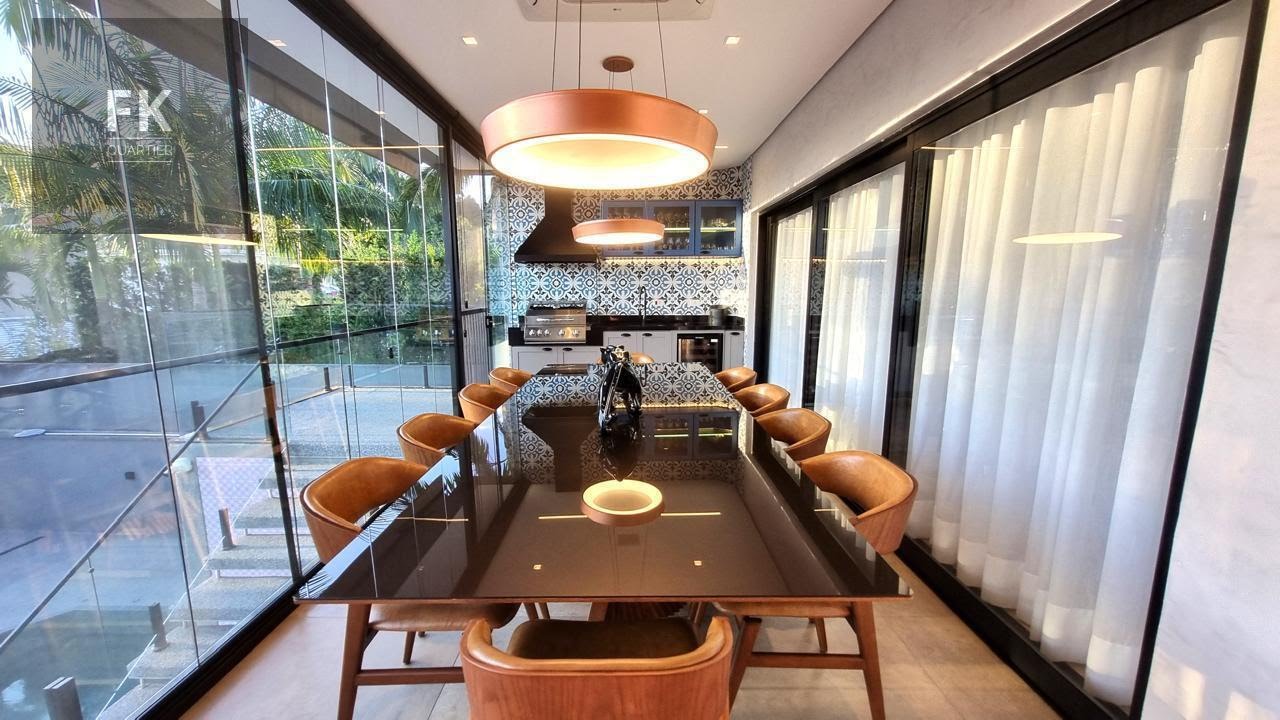 Casa à venda com 4 quartos, 4 suítes, 4 vagas e 360m² no Alphaville, Santana de Parnaíba (SP) — foto 8 de 30