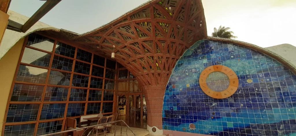 Casa à venda com 6 quartos, 4 suítes, 5 vagas e 1000m² no Arujázinho I, II e III, Arujá (SP) — foto 3 de 14