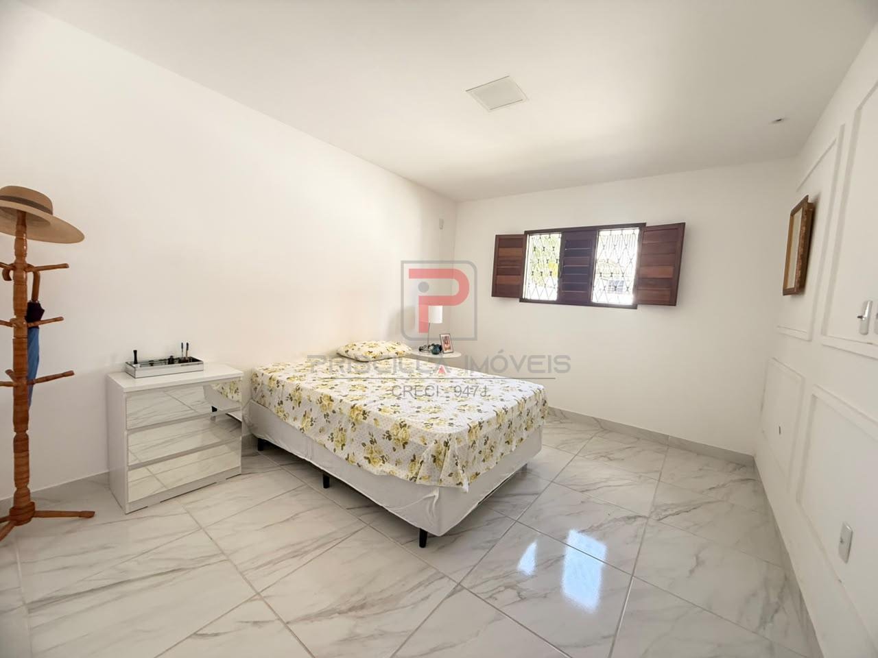 Casa à venda com 4 quartos, 1 suíte, 6 vagas e 240m² no Expedicionários, João Pessoa (PB) — foto 17 de 23