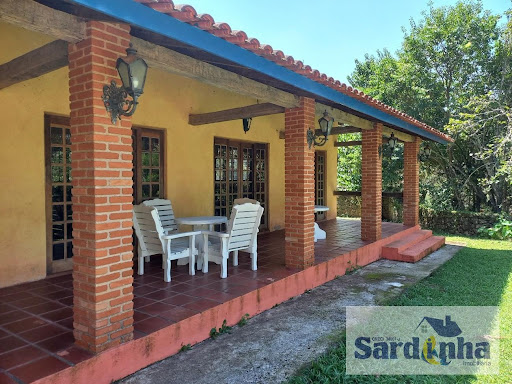 Sítio à Venda em Piedade: 14 Quartos, 1989m², R$2.600.000