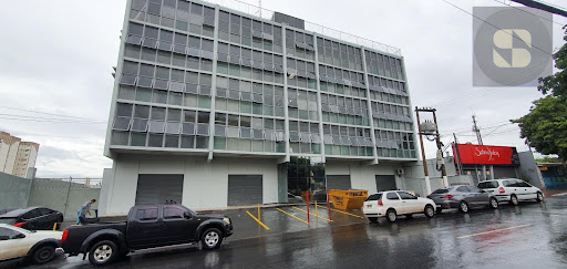 Edifício Comercial de 4 andares e 19 vagas de garagem no Bairro Poção, Cuiabá | 2435m² à venda e locação