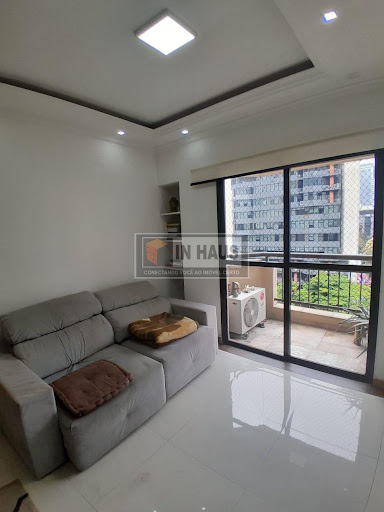 Apartamento para locação - Vila Olimpia - 1 Dorm, sala ampla, cozinha, banheiro com hidro, lavanderia ampla, sacada e vaga de garagem.