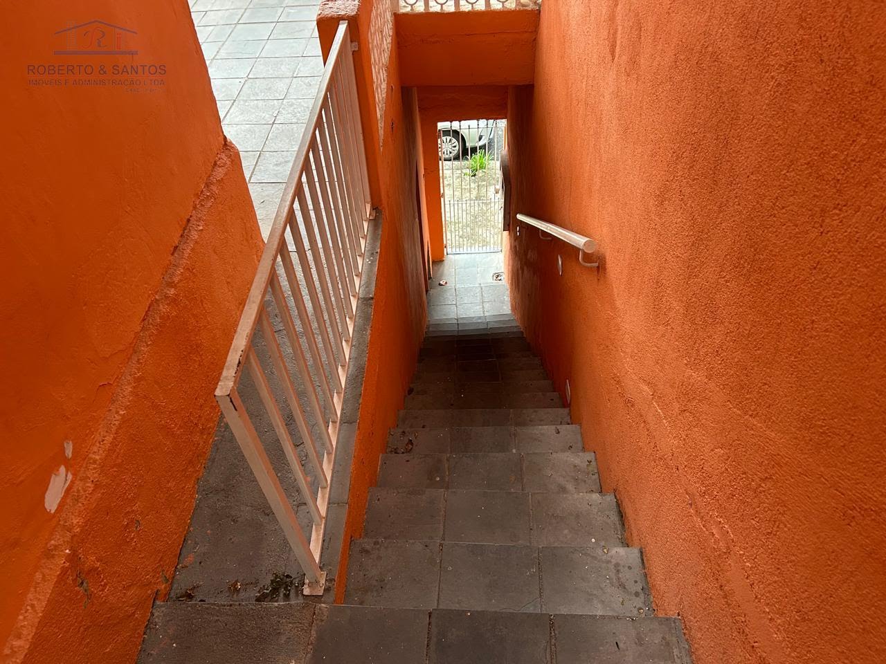 Escadas de acesso