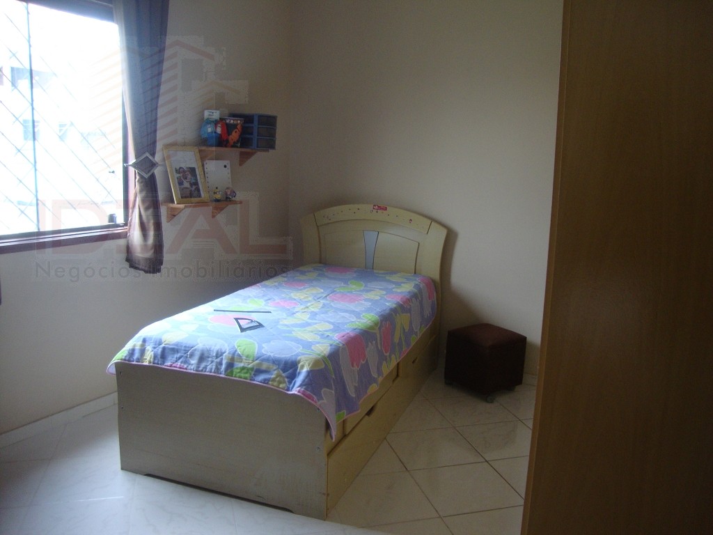 Casa à venda com 4 quartos, 1 suíte, 2 vagas e 188m² no Alphaville, Campos dos Goytacazes (RJ) — foto 11 de 13