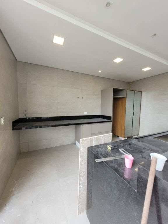 Casa à venda com 4 quartos, 4 suítes, 6 vagas e 441m² no Condominio Arujazinho V, Arujá (SP) — foto 10 de 19