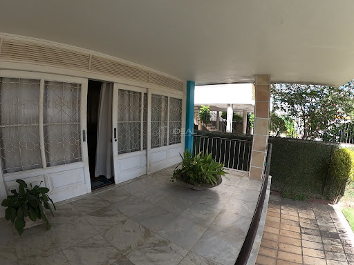 Casa de 3 quartos linear para venda no Centro - Campos dos Goytacazes, RJ