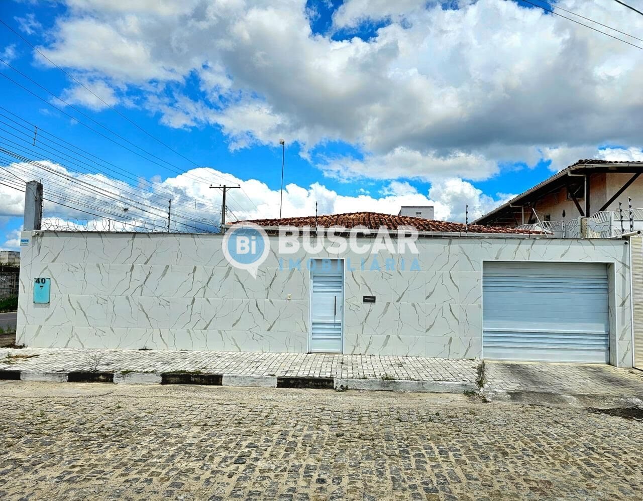 Casa à venda com 4 quartos, 3 suítes, 2 vagas e 450m² no Sim, Feira de Santana (BA) — foto 2 de 30