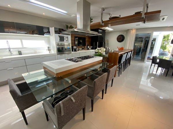 Casa à venda com 5 quartos, 5 suítes, 6 vagas e 1200m² no Jurerê Internacional, Florianópolis (SC) — foto 11 de 30