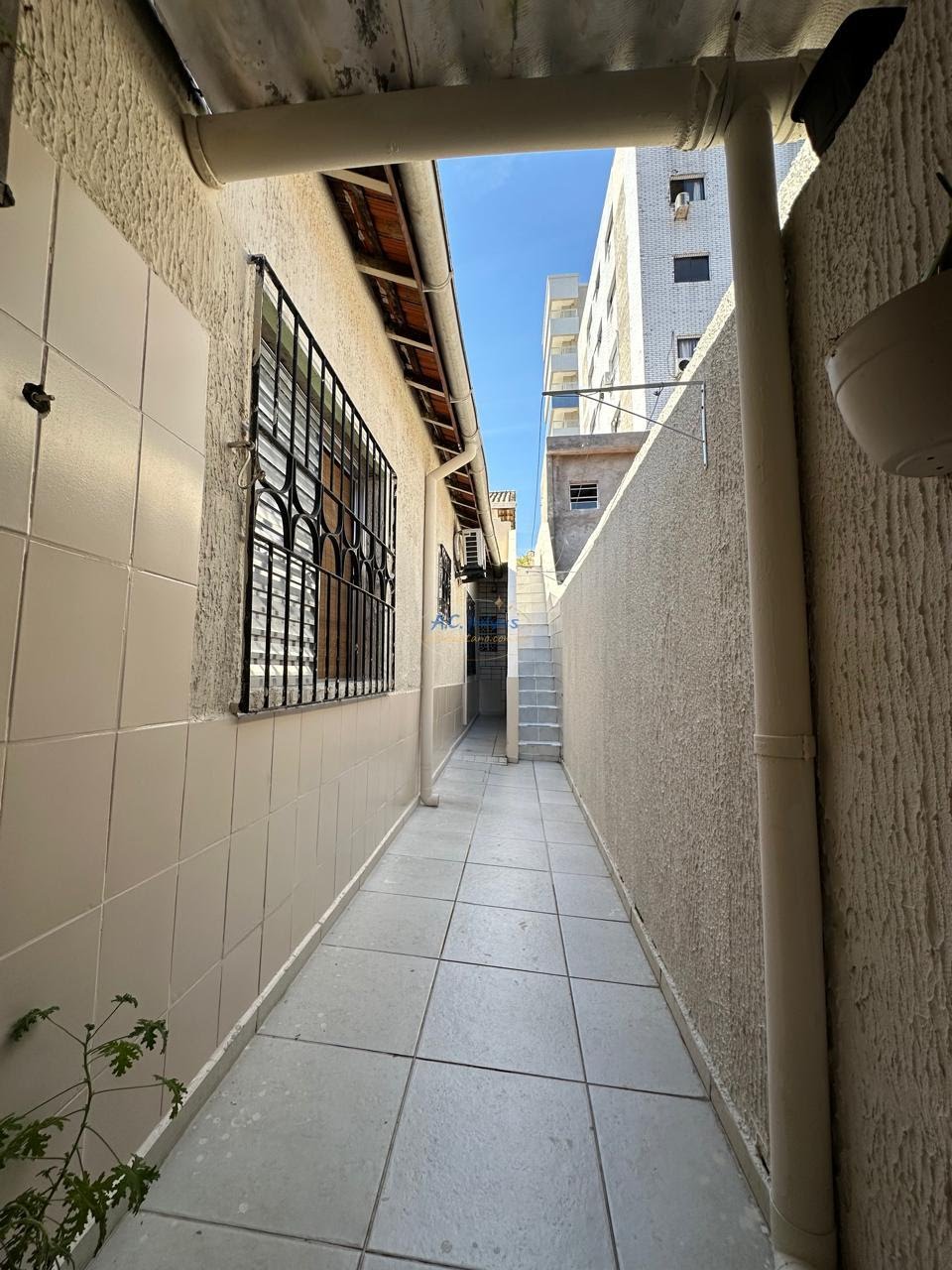 Casa à venda com 3 quartos, 2 banheiros, 2 vagas e 150m² no Guilhermina, Praia Grande (SP) — foto 24 de 30