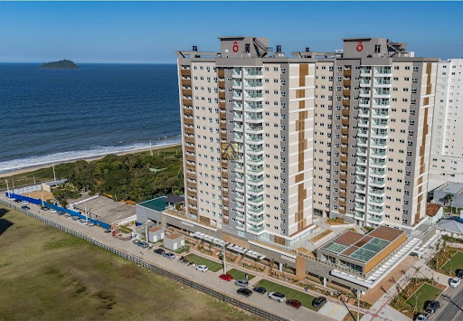 Apartamento em Itacolomi  -  Balneário Piçarras