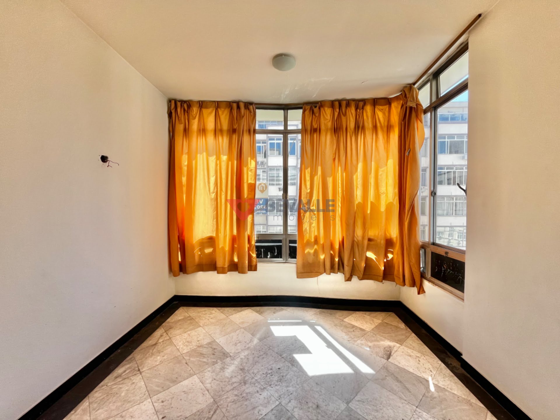 Apartamento à venda com 4 quartos, 2 suítes, 1 vaga e 233m² no Copacabana, Rio de Janeiro (RJ) — foto 7 de 25