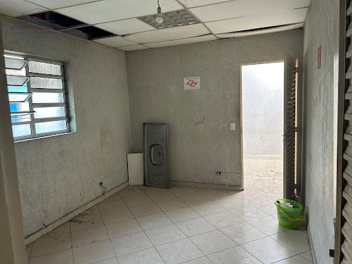 outra vista sala 4 e 5 nos fundos