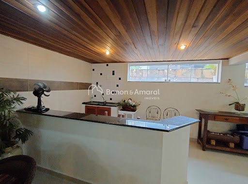 Casa, 3 quartos, 210 m² - Foto 32