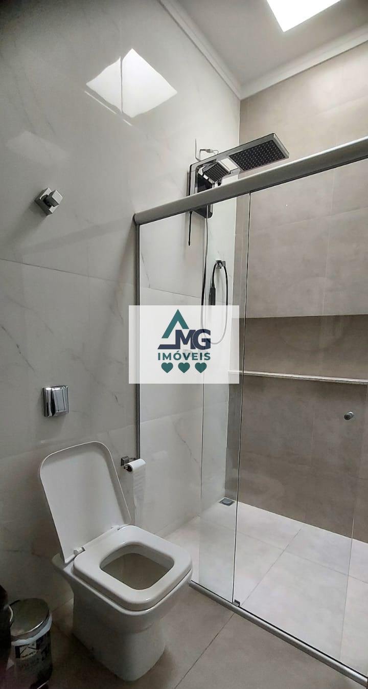 Casa à venda com 3 quartos, 3 suítes, 2 vagas e 220m² no Jardim Umuarama, Três Corações (MG) — foto 14 de 30