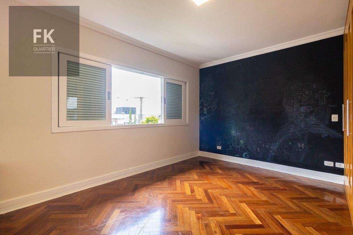 Casa à venda com 4 quartos, 2 suítes, 6 vagas e 430m² no Residencial Morada dos Lagos, Barueri (SP) — foto 21 de 30