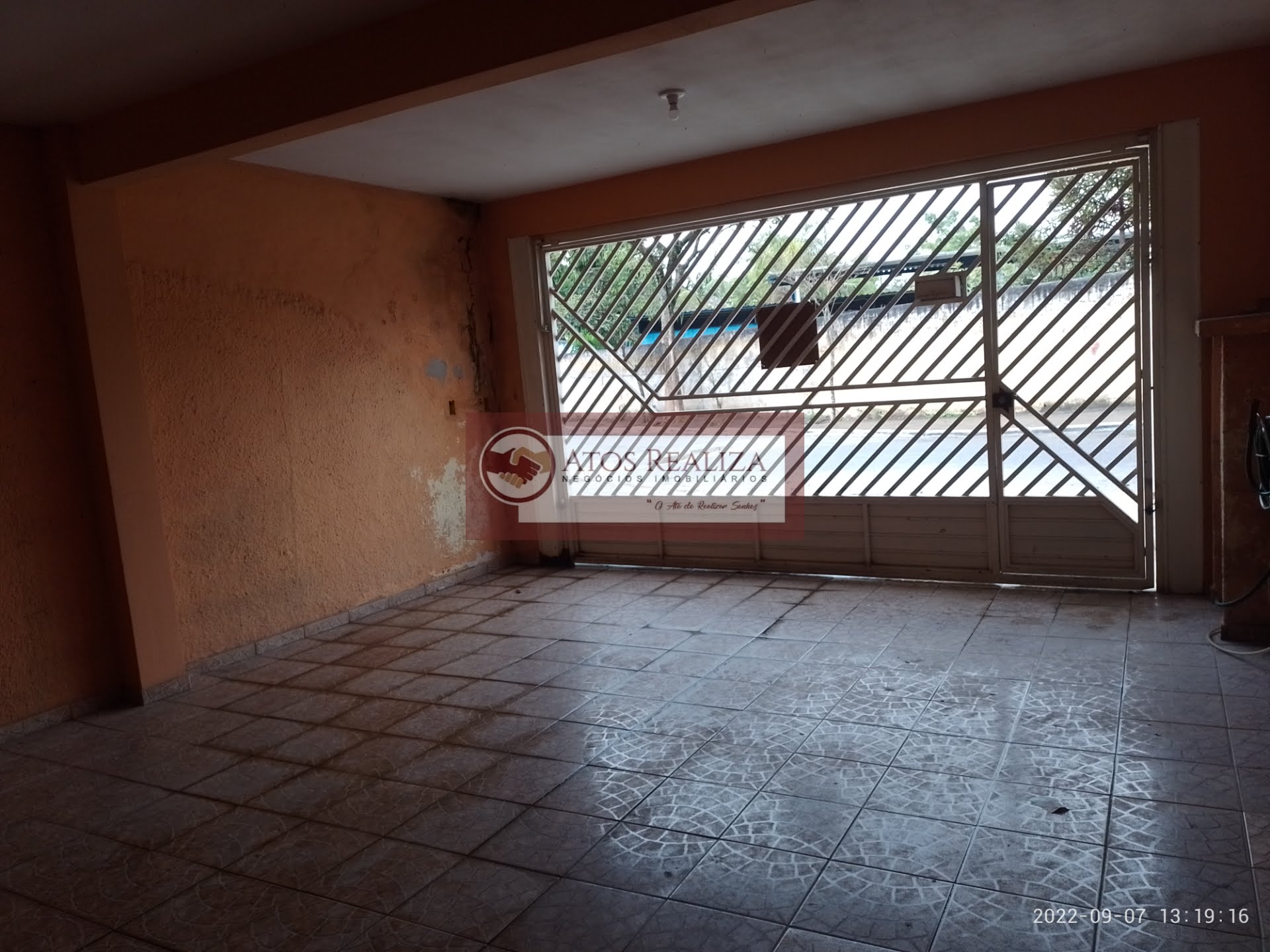 Casa à venda com 2 quartos, 2 banheiros, 2 vagas e 170m² no Rio Bonito, São Paulo — foto principal