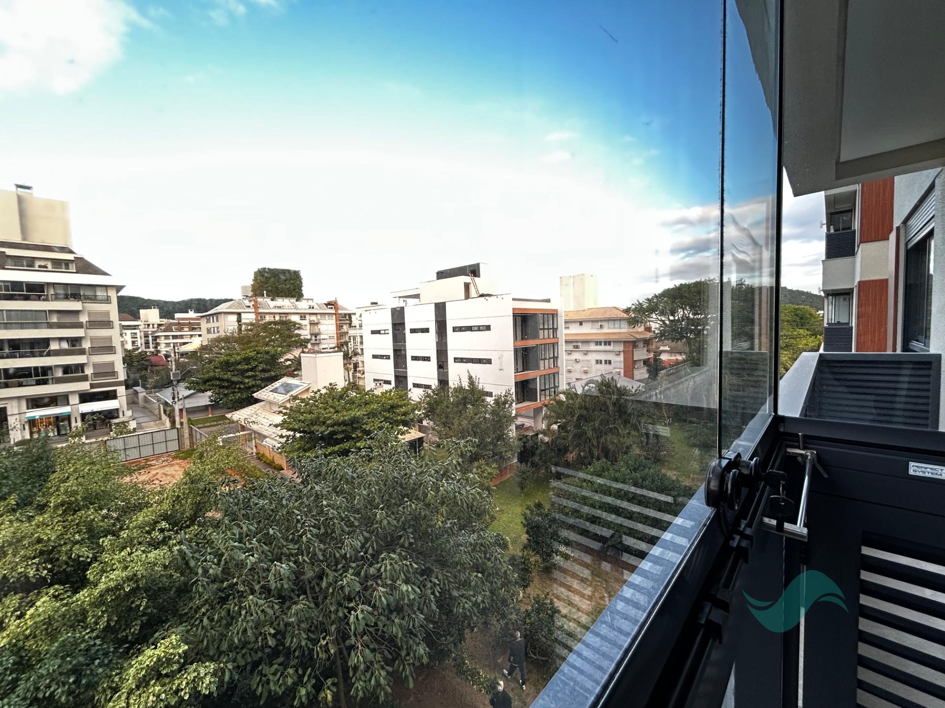 Apartamento à venda com 3 suítes, 2 vagas e 127m² no Jurerê, Florianópolis (SC) — foto 10 de 19