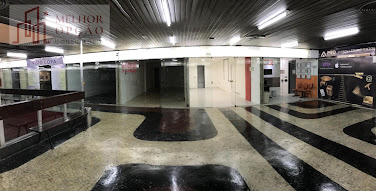Loja/salão em Copacabana, RJ, com 58m², 2 banheiros e venda por R$ 495 mil. Ótima localização.