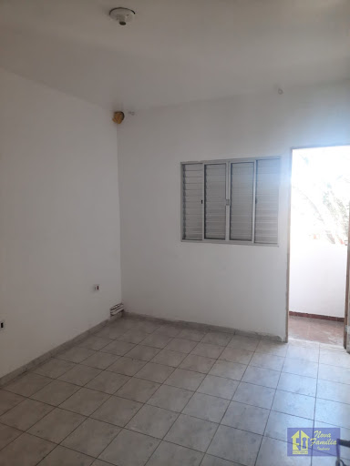 Casa em Jardim Aida - Guarulhos: 1 dormitório, suíte, 1 banheiro - venda por R$ 1.310 ou locação