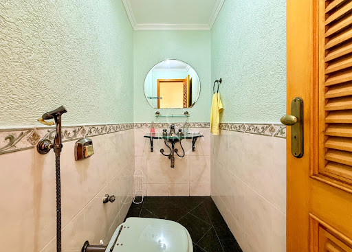 Lavabo da casa à venda no Rio Mar