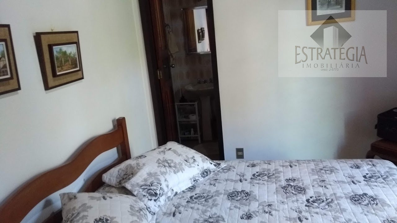 Casa à venda com 4 quartos, 2 suítes, 6 vagas e 320m² no Alto da Serra, Petrópolis (RJ) — foto 10 de 22